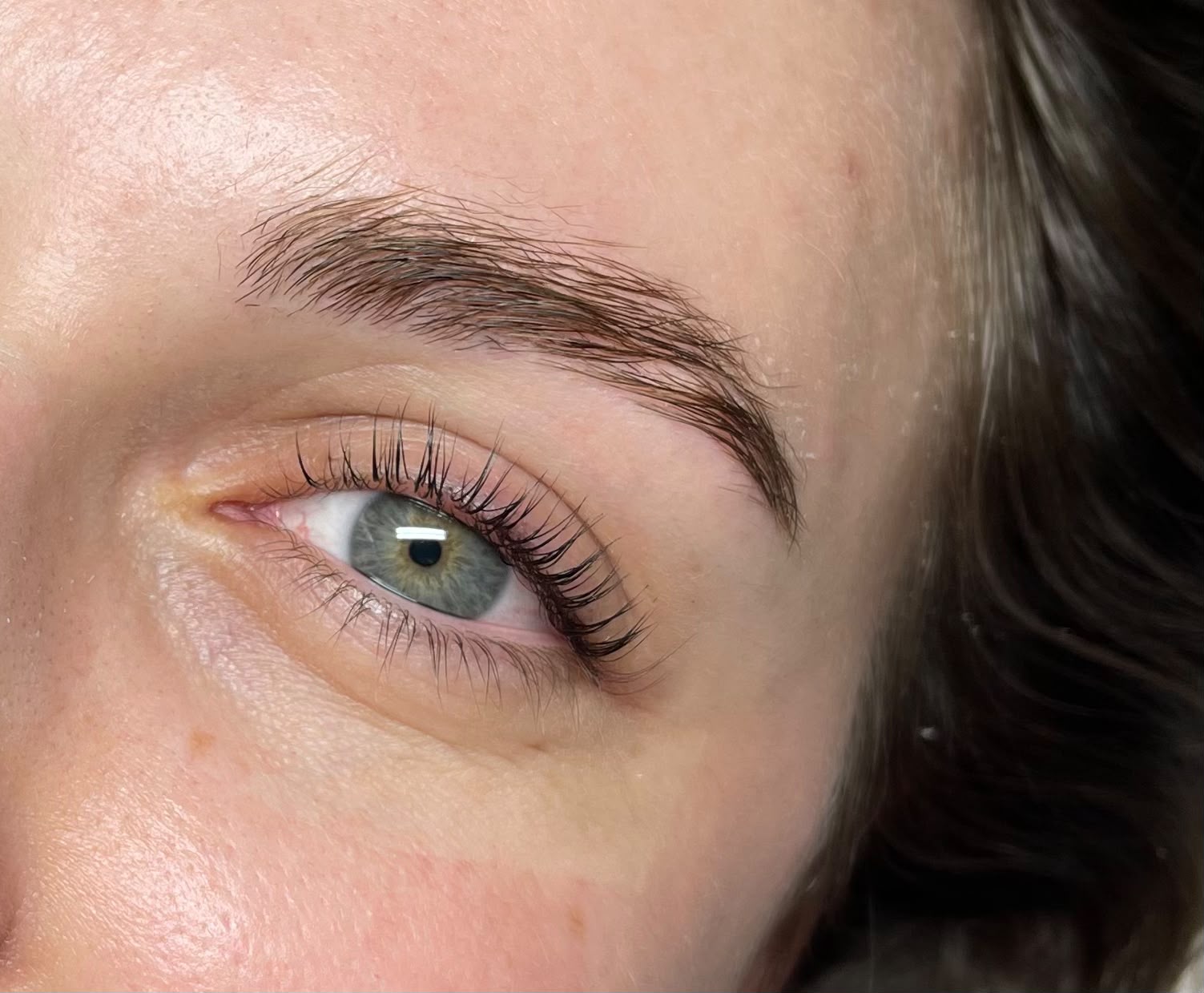 Lash lift — podignute prirodne trepavice