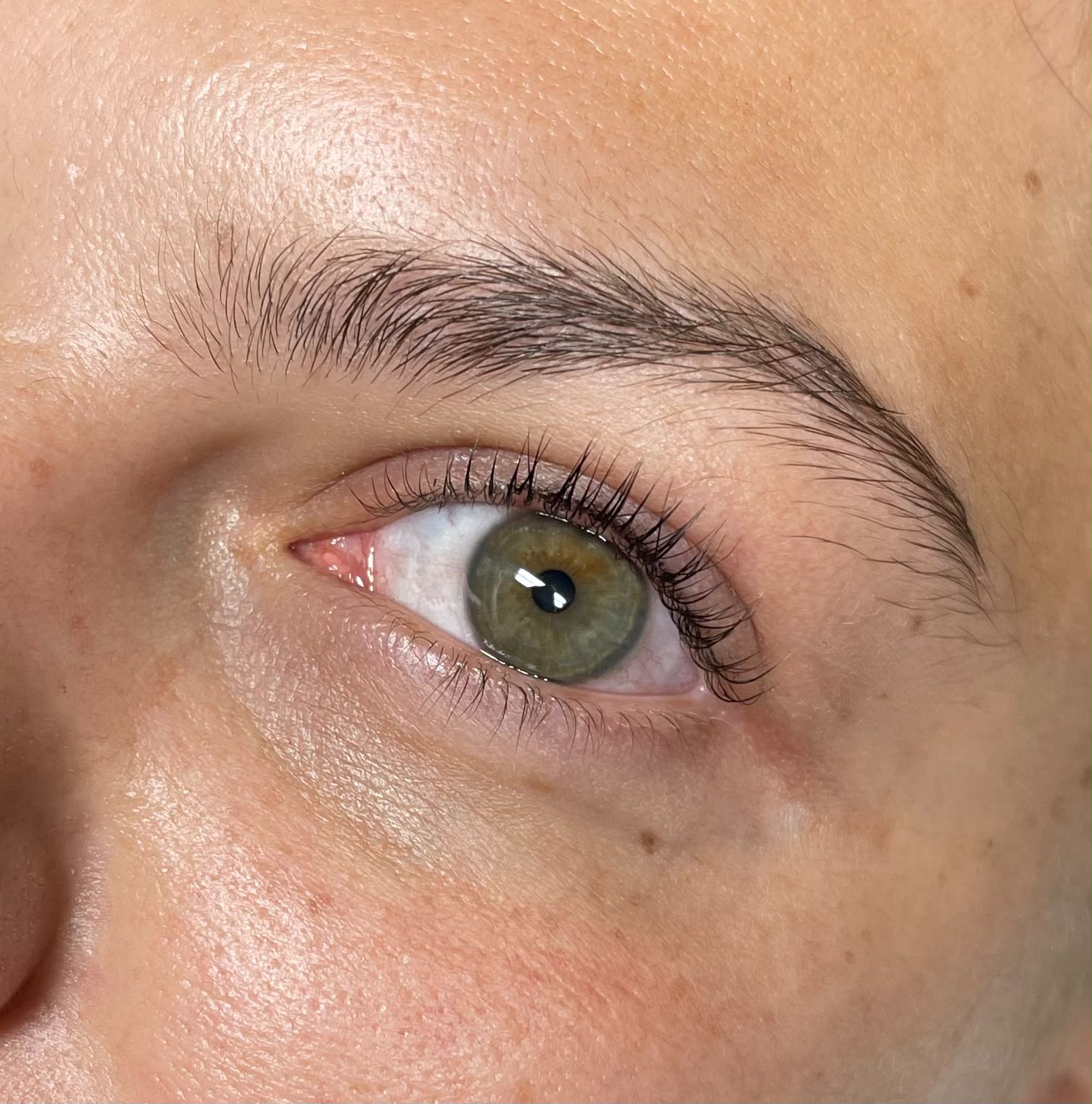 Lash lift — detalj zatvorenog oka